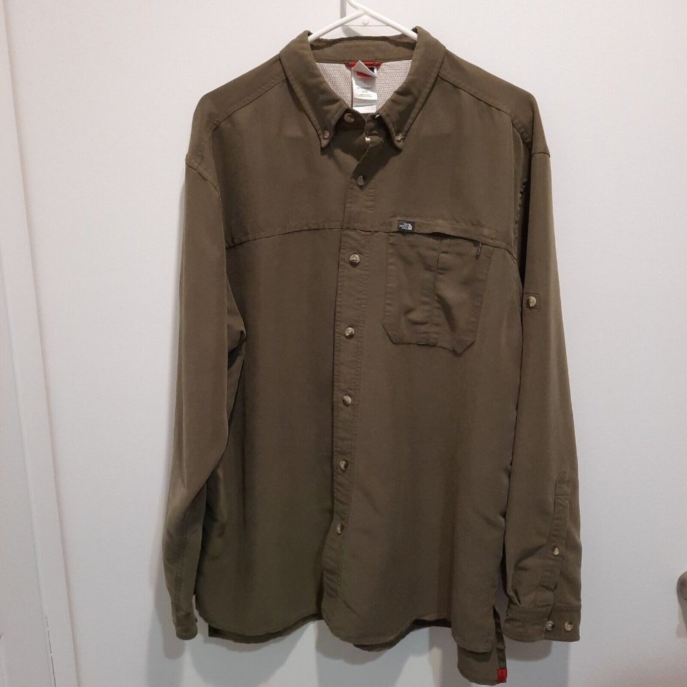 The North Face Men's Large Modal/Polyester Blend Long Sleeve Button Up Shirt